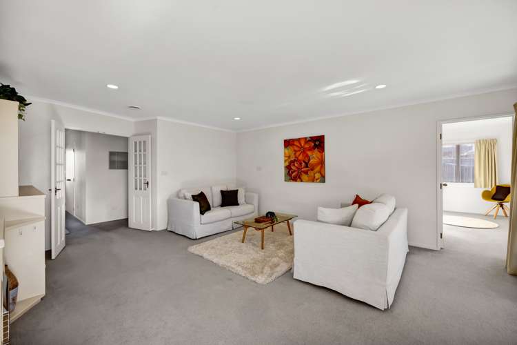 1/2 Waiwera Place Merrilands_12