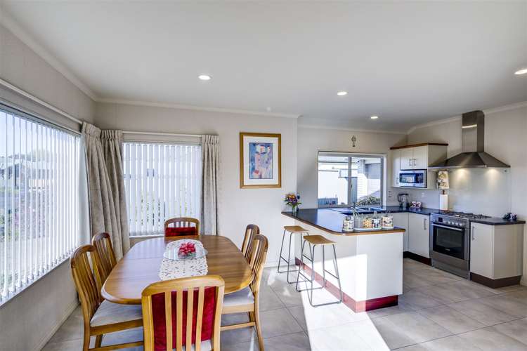 14 Blythfield Place Taradale_4