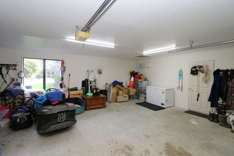 121 Mason Road Seaward Bush_29