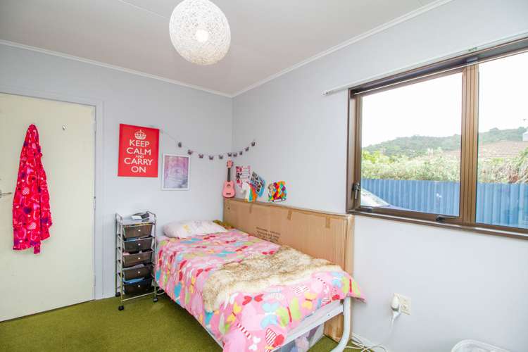 28 Norfolk Saint Arakura Wainuiomata_13