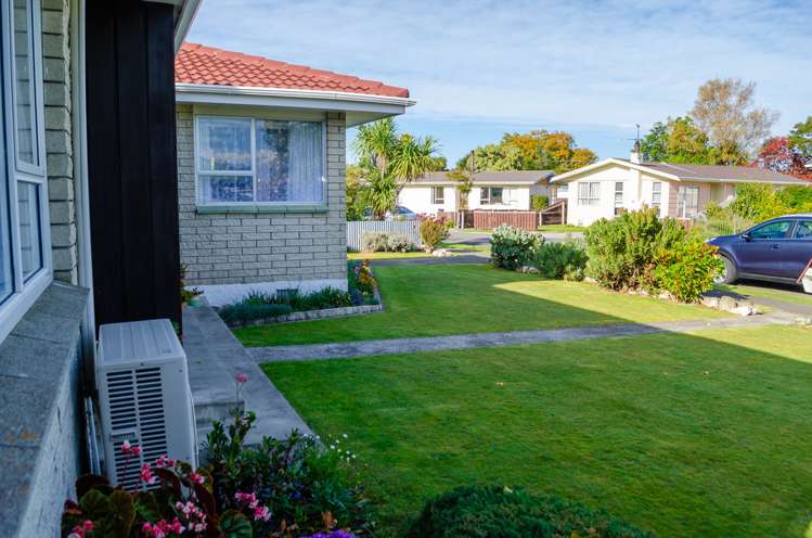 3 Leeds Place Solway_18