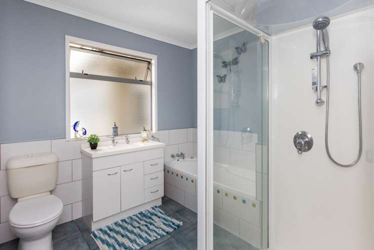 9 Devon Street Taradale_18