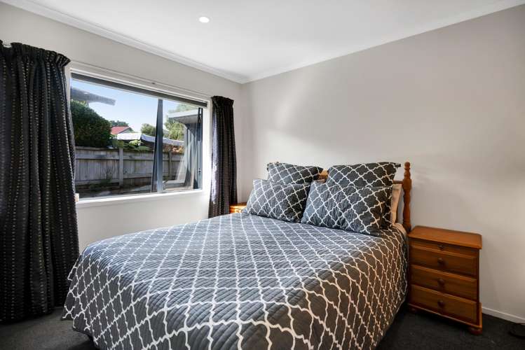 19 Ashmore Drive Frankleigh Park_20