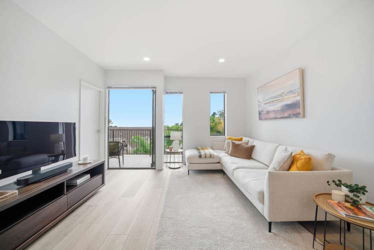 B 203/525 East Coast Road Browns Bay_4