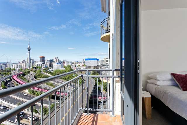 8f/11 Howe Street Freemans Bay_2