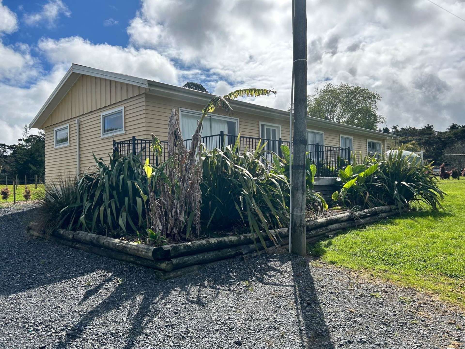 98a Muriwai Road Waimauku_0