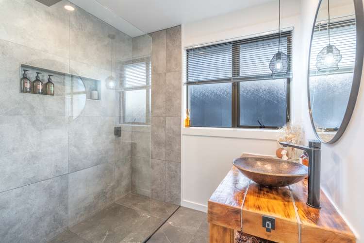 234 Crawford Street Glengarry_8