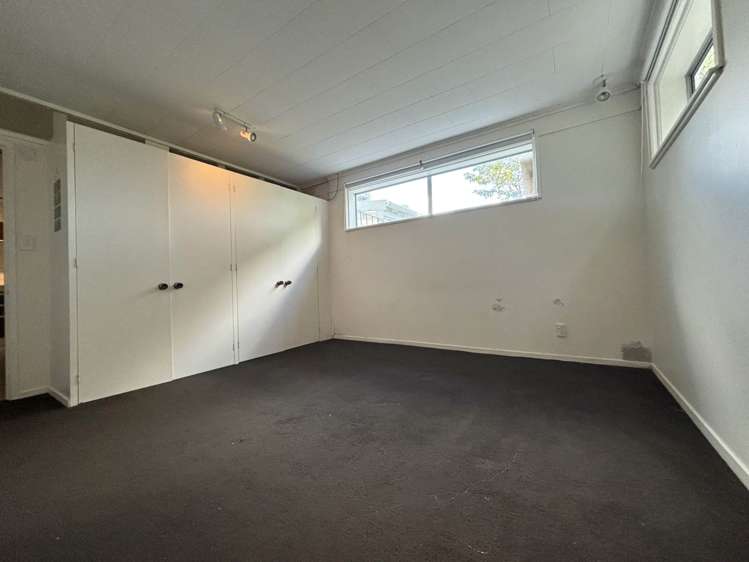 15 Ellesmere Crescent Pakuranga Heights_5