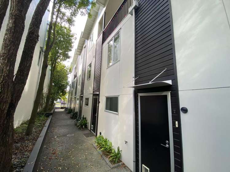 9/5 Millais Street Grey Lynn_10