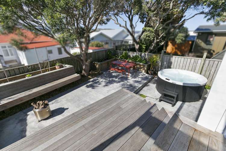 17 Freyberg Street Lyall Bay_17