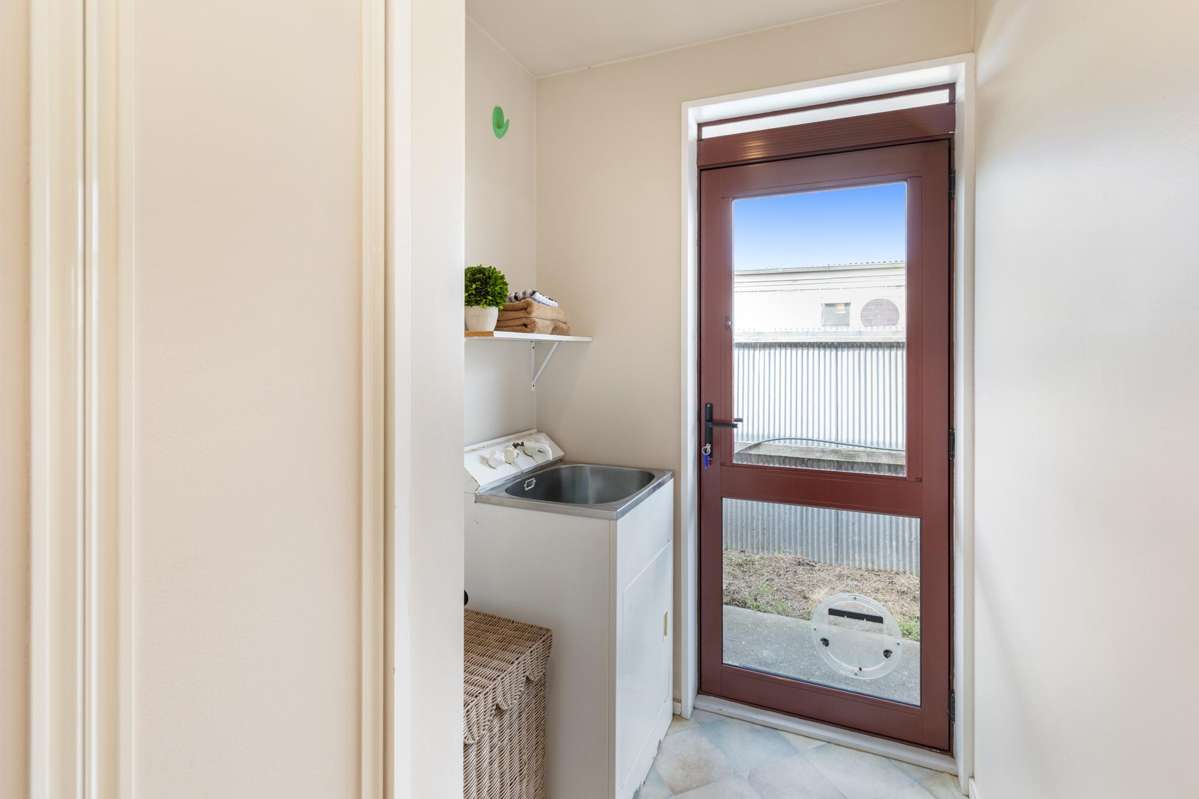 2/172 Langdons Road_4