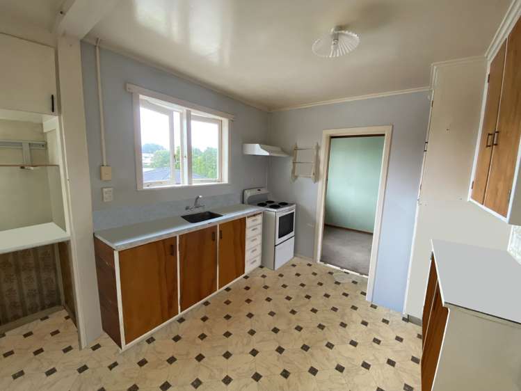 17 Alamein Avenue Belmont_6