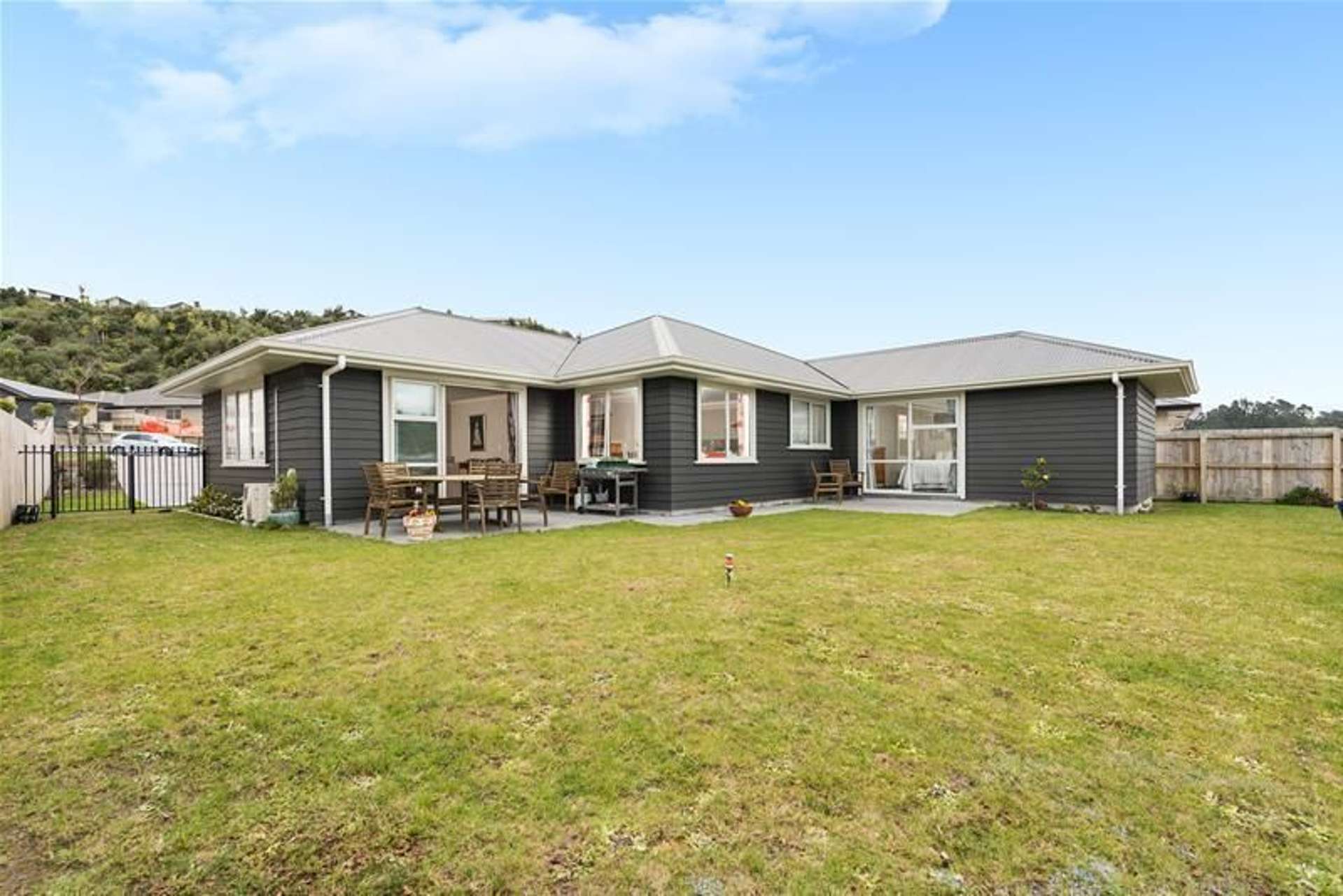 5 Ellesmere Close Pyes Pa_0