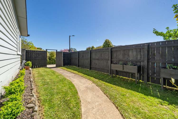 8 Ruru Crescent Heretaunga_20
