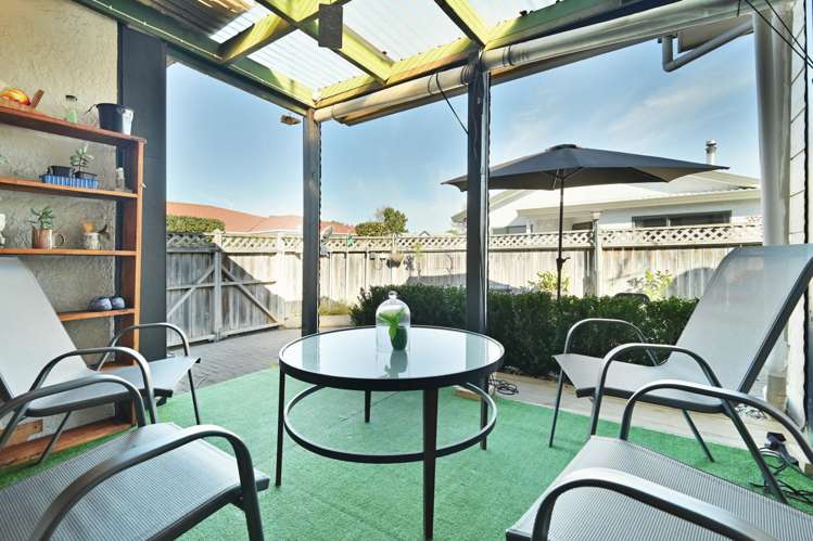 805 Queen Street East Parkvale_14