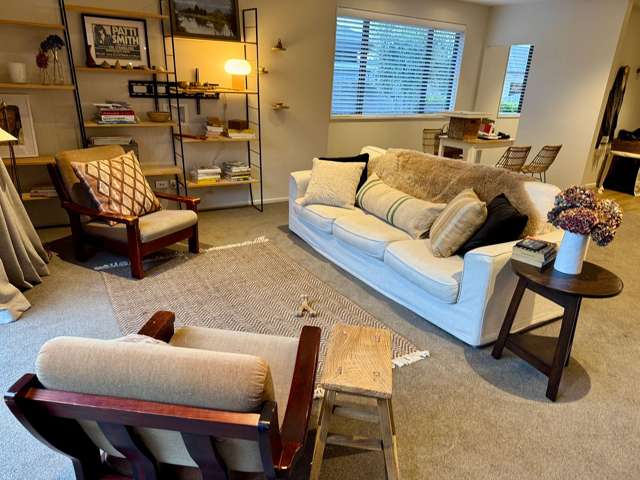 12 Warbler Lane Albert Town_2