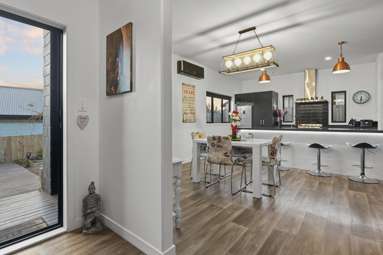 10 Ellesmere Close_4