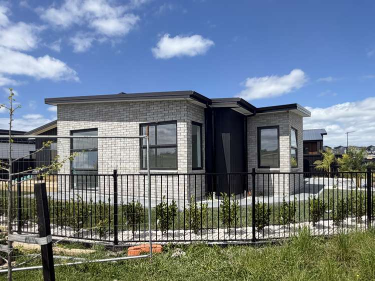 6 Rillside Crescent Milldale_10
