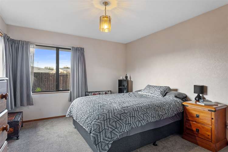 2/1 Fountainhead Lane Hillmorton_6