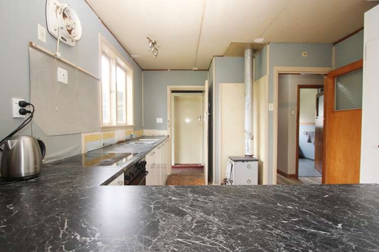 49 Albert Street Pahiatua_4