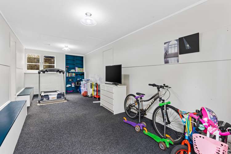 19 Kelkirk Street Kelston_13