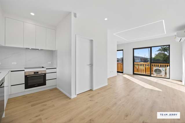 Modern Two-Bedroom Home in Central Papatoetoe