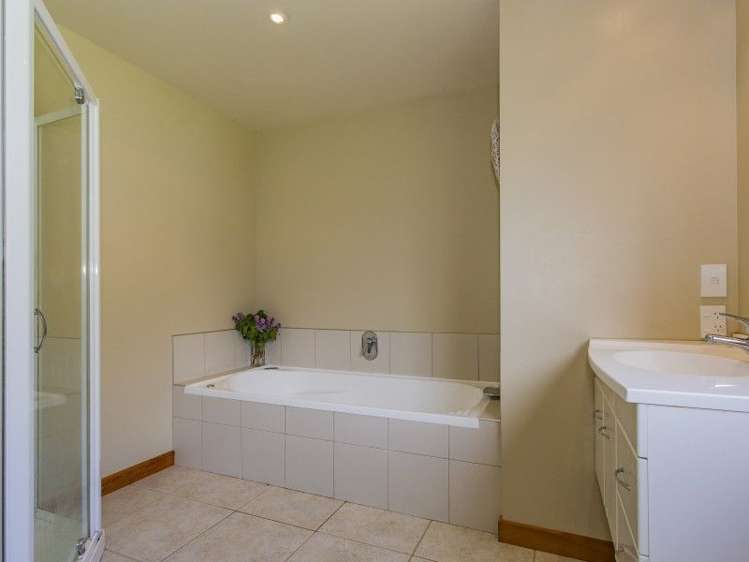 46 Garrymere Road Okuku_12