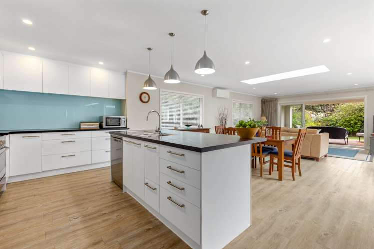 53 Arkles Strand Arkles Bay_6