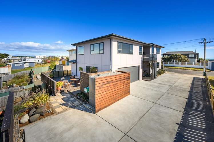 17 Marine Parade_0