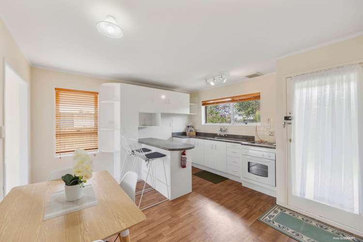 2/7 Suwyn Place Manurewa_9