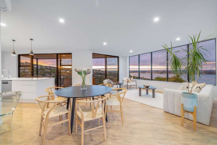 15 Inverness Lane Redcliffs_11