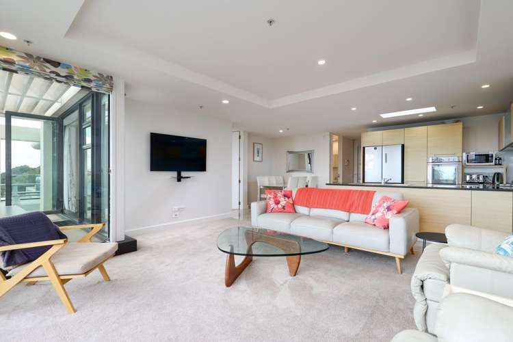 Apt 308, The Sands, Bisley Avenue Moana_6