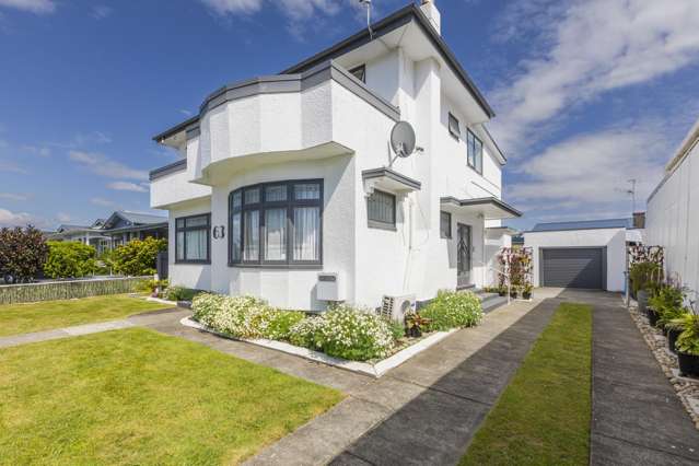 63 Kennedy Road Napier South_1