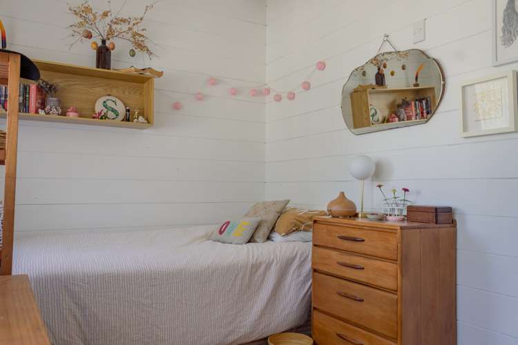 61 Clark Road Pahurehure_14