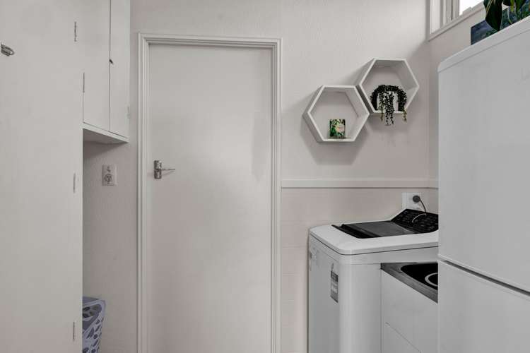 75 Waihi Road Hawera_14