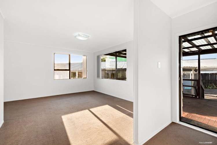 11 Ebenezer Way Clendon Park_5