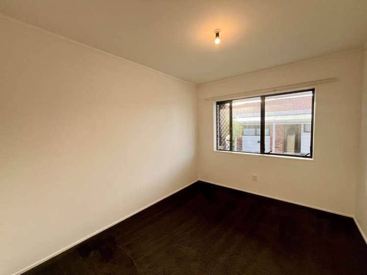 3/98 Roberts Road Te Atatu South_6
