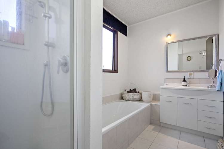 19 Dunlop Drive Pauanui_9