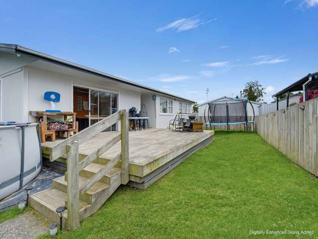 Solid, Easy-Care Living with Investment Appeal