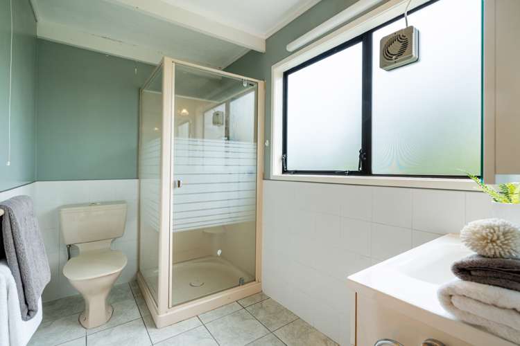 265 Lake Road Belmont_13