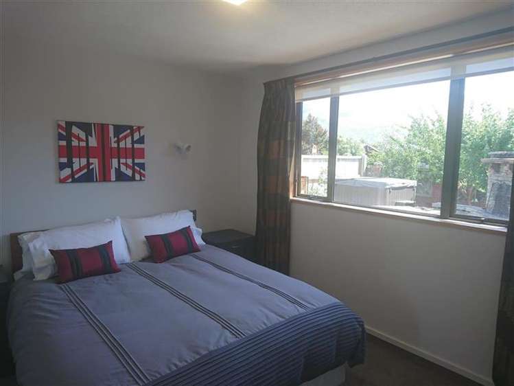 2 Ragan Lane Wanaka_16