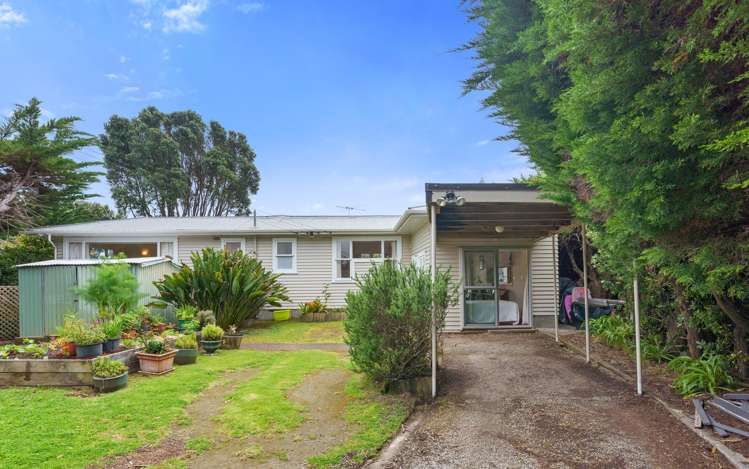 29 Hona Street Waikanae Beach_24