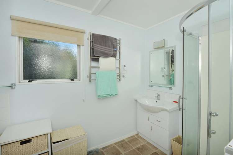 41 Raumati Crescent Onerahi_6