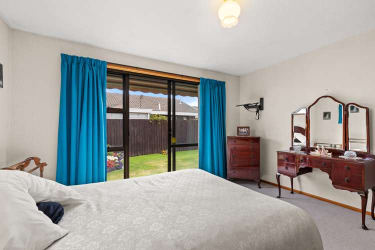 2/4 Limburg Lane Spreydon_15