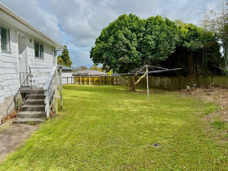 6 Yearsley Place Manurewa_11