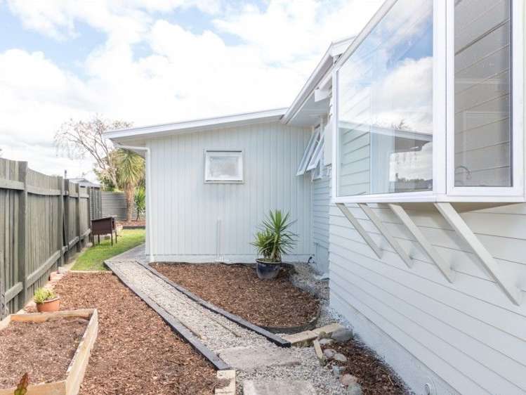 14 Apollo Parade Milson_6