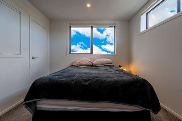 2/83 Vodanovich Road Te Atatu South_10