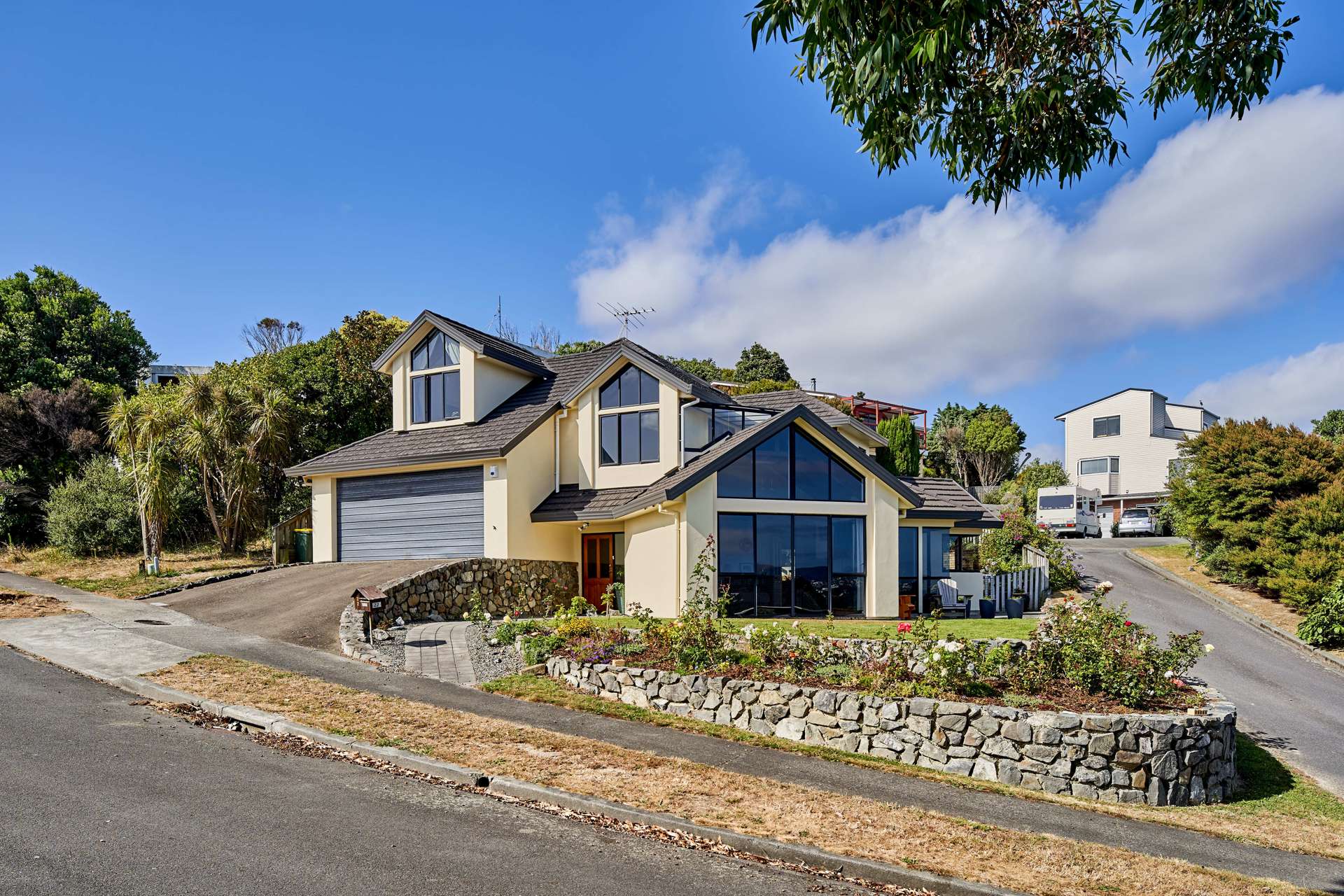 22 The Crowsnest Whitby Porirua City Houses for Sale One Roof
