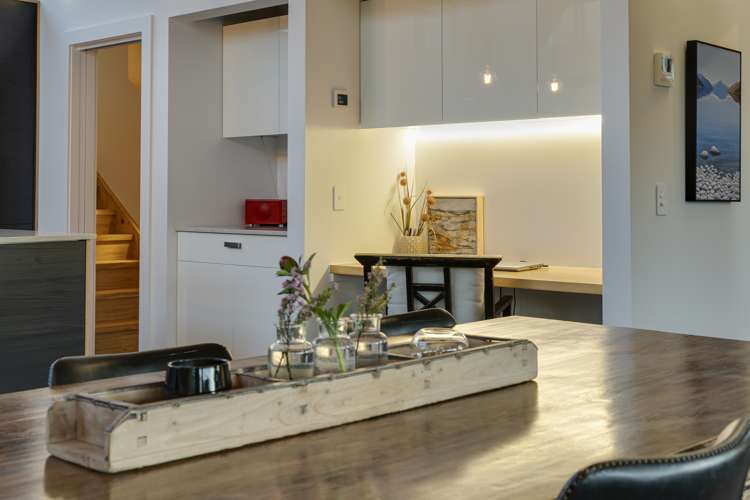 2 Falconer Rise Jacks Point_8