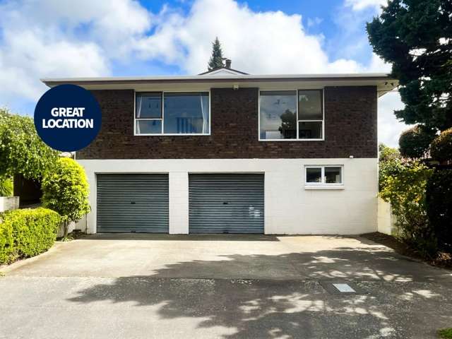 Large, Warm, 4 bedroom home with Studio!